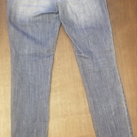 Gap distressed skinny fit jeans 2/26R - Picture 4 of 6